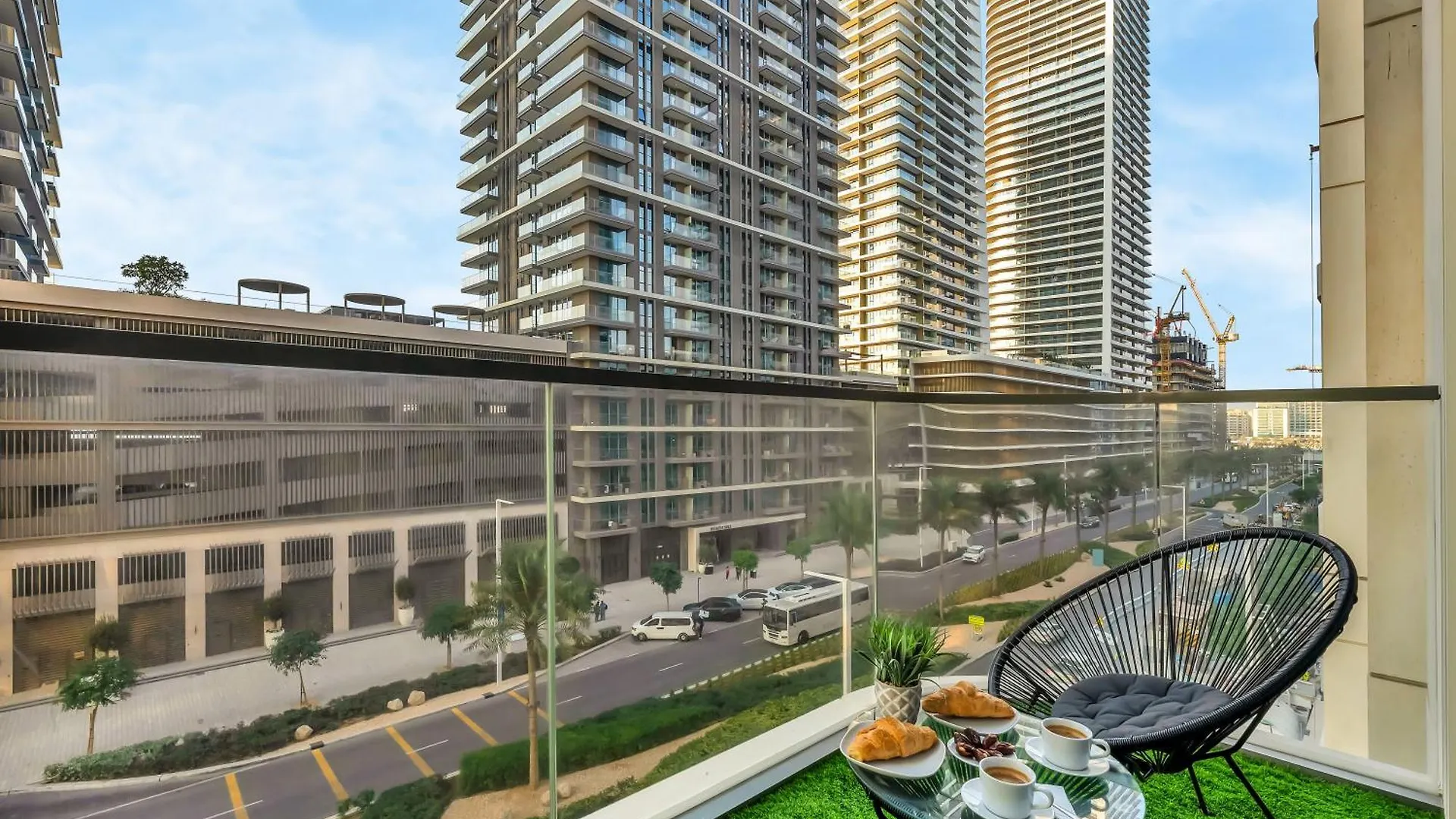 Apartment Sleek And Spacious 1 Bedroom With Private Beach Infinity Pool In Dubai Harbour United Arab Emirates