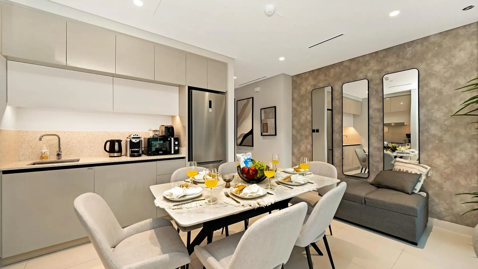Apartment Sleek And Spacious 1 Bedroom With Private Beach Infinity Pool In Dubai Harbour