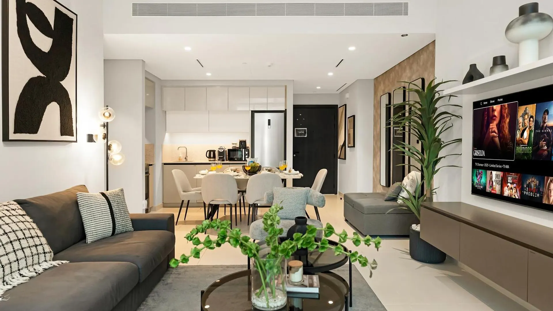 Sleek And Spacious 1 Bedroom With Private Beach Infinity Pool In Dubai Harbour 0*,  United Arab Emirates