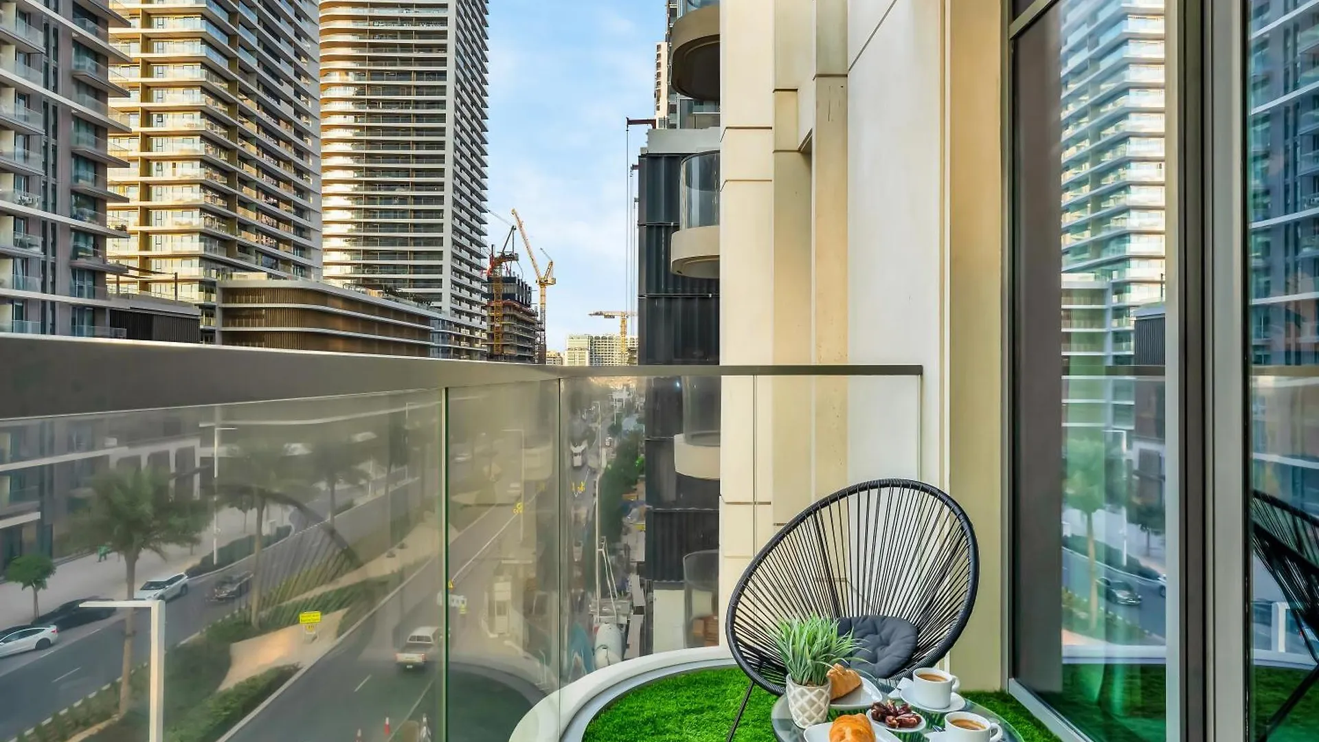 Sleek And Spacious 1 Bedroom With Private Beach Infinity Pool In Dubai Harbour 0*,